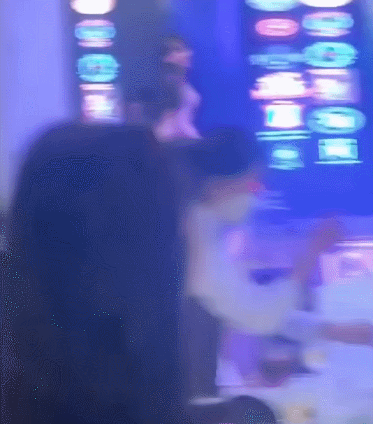 bf0e30a56435ba55aa4fca286897f4ca_540194.gif (534×606)