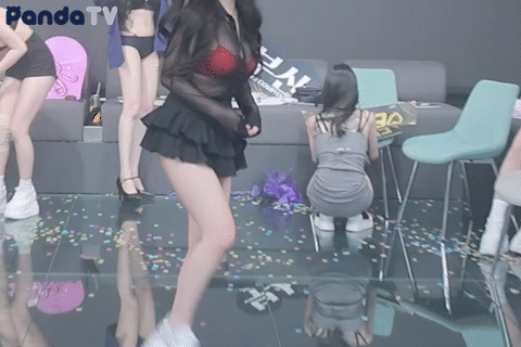 2944015580_6d3IDi9O_cfda4a81e7f6fec5a359bf3ebb32d36b8b356f69.gif