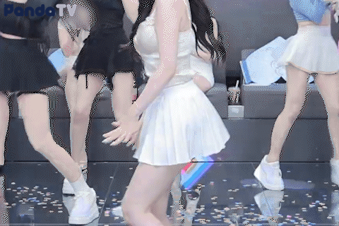 2944015580_TWfZn5mK_5fc20e052ccd10ec2fbddf9b2ea703c6531fcea9.gif