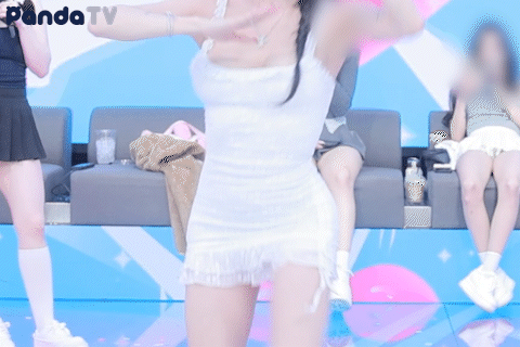 2944015580_um20fwiP_5e1ace97c01e3c0d707e78b081faf1c46cc3ad95.gif