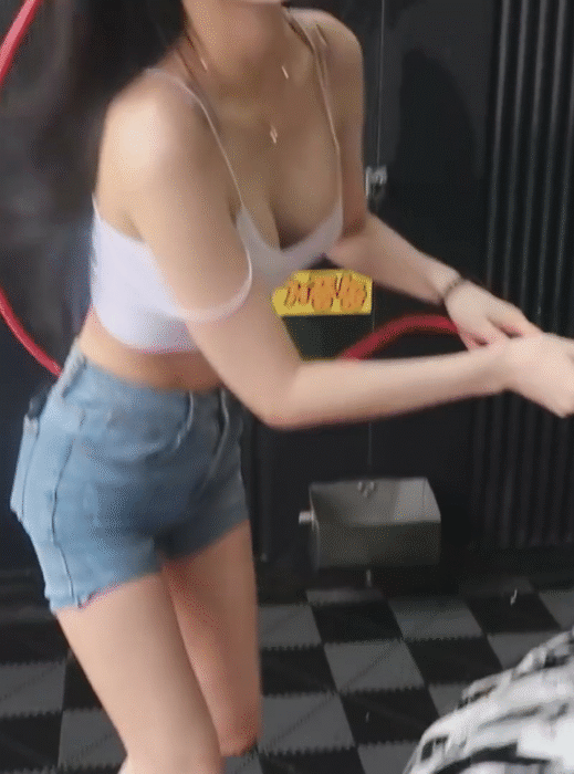 16810166971381.gif