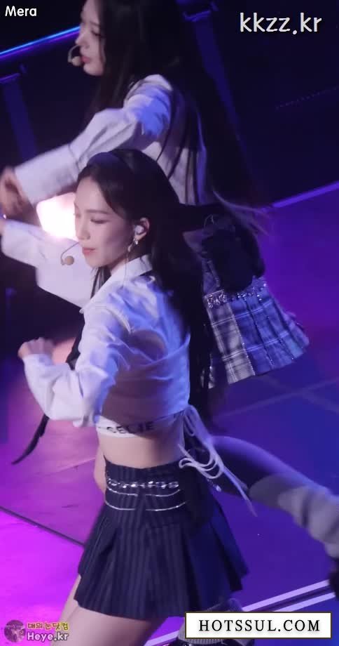 묵직해서 안 내려오는 에스파 카리나 움짤 묵직해서 안 내려오는 에스파 카리나 움짤