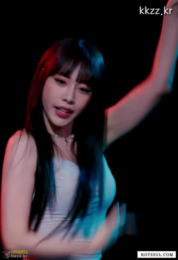 튕기는 브브걸 은지 움짤